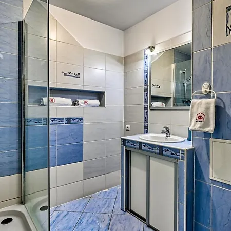 شقة Na Turystycznej 10 - 5d شكلارسكا بوريبا